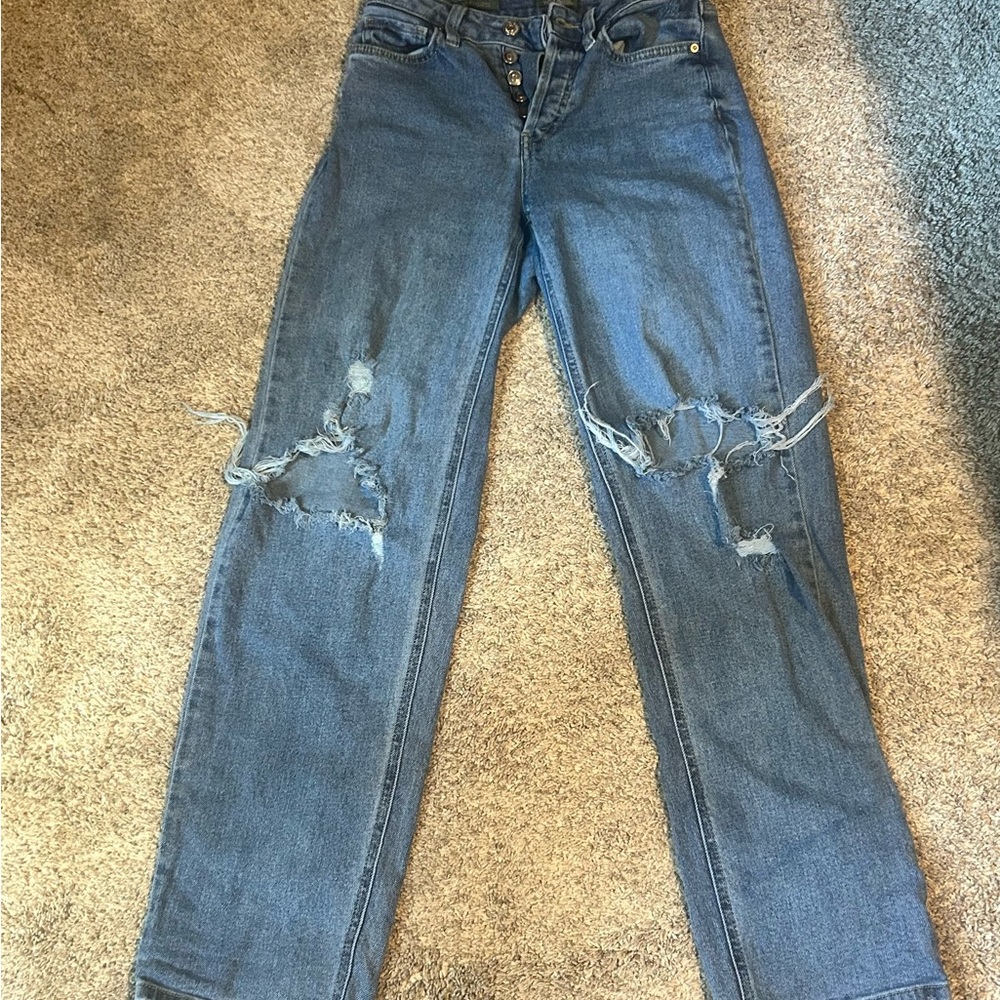 Medium wash Wild Fable jeans! size 0, good condition